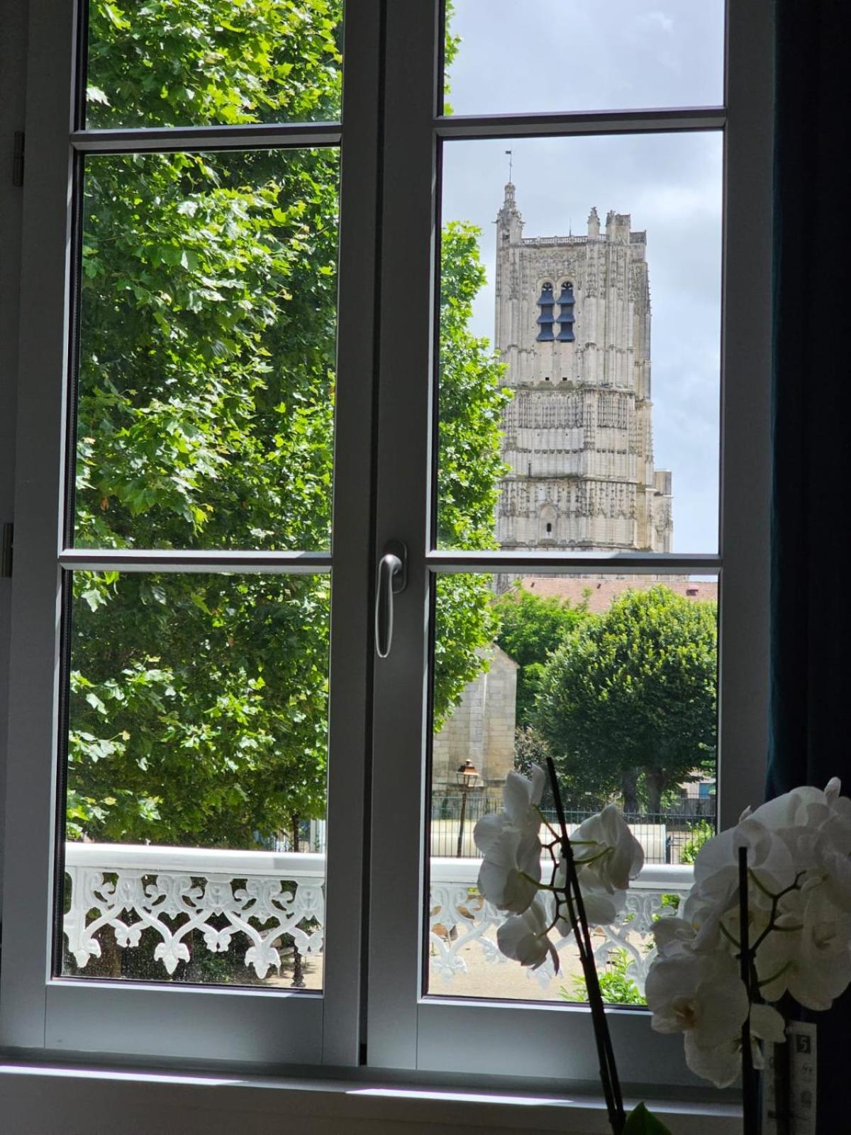 Aux'Cerfs - A Deux Pas De L'Abbaye Apartment Auxerre Ngoại thất bức ảnh